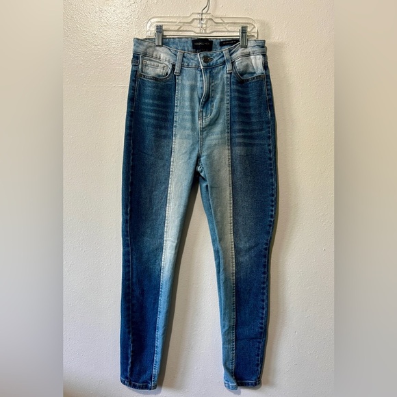 Kendall + Kylie Two Tone Ultra Babe Skinny Jean - Size 7/28 - Picture 3 of 12